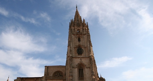 Visita obligada en la capital de Asturias, la Catedral gótica de Oviedo